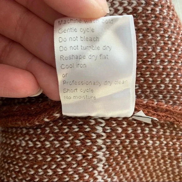 COCOGIO Tribal Cardigan Sweater Small Long Open Front Fringe Italy NWT *New*. - Picture 7 of 8